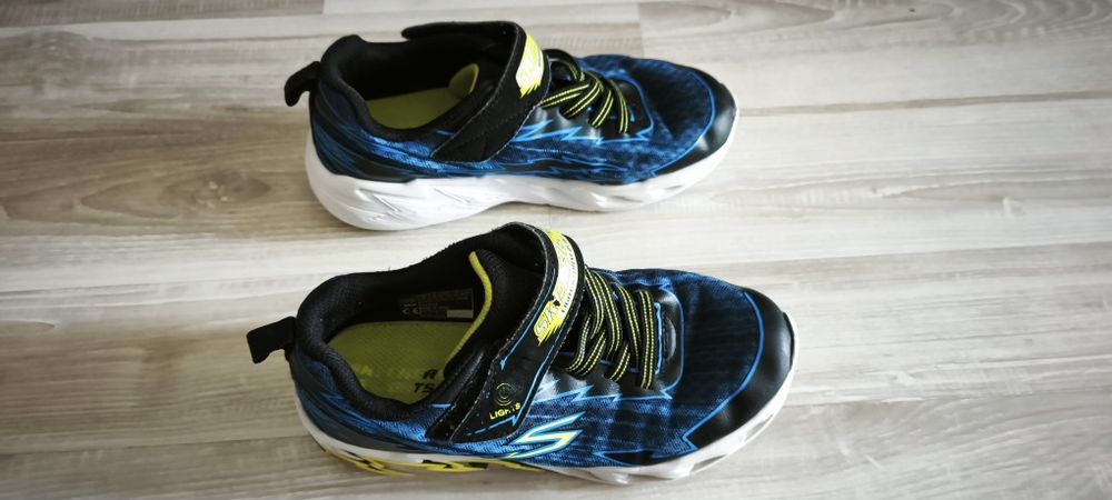 Skechers дитячі кросівки