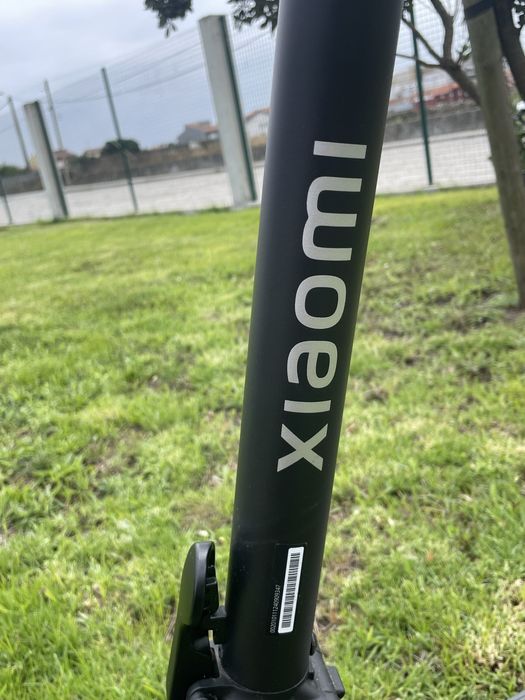 Trotinete Xiaomi Mi Electric Scooter 4 Lite (2.ª Geração) – 300W
