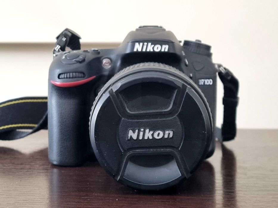 Фотоапарат Nikon D7100