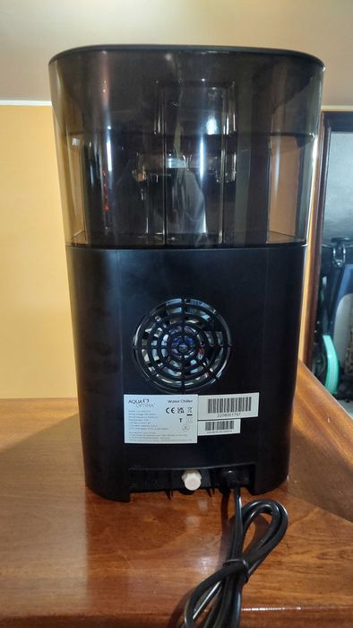 Dispensador de água LUMI