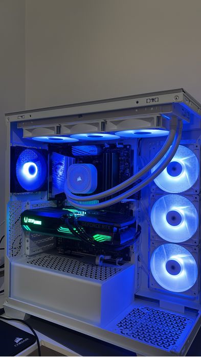 Zotac RTX 3070 8GB AMP Holo - RGB