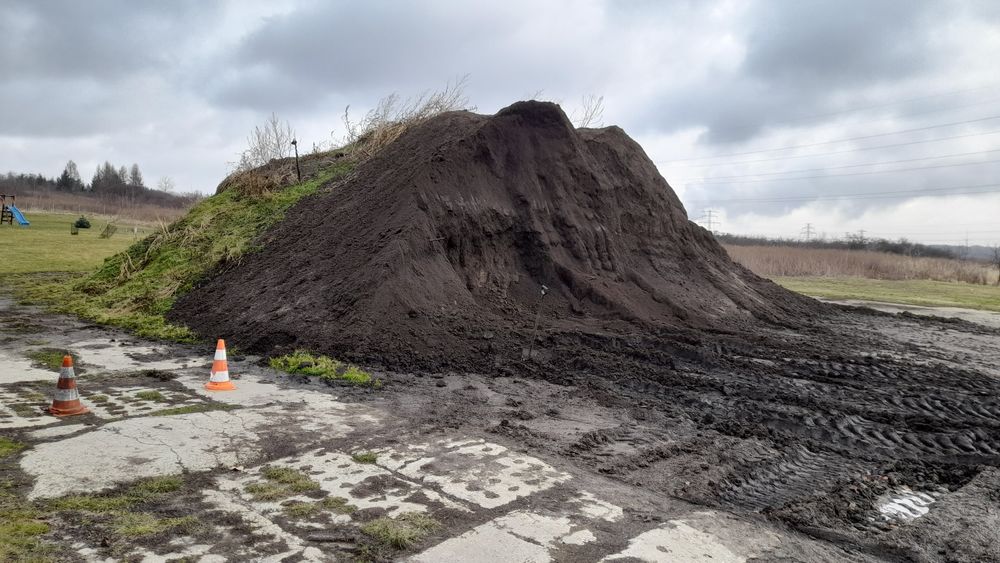 Ziemia przesiewana, siana, humus,