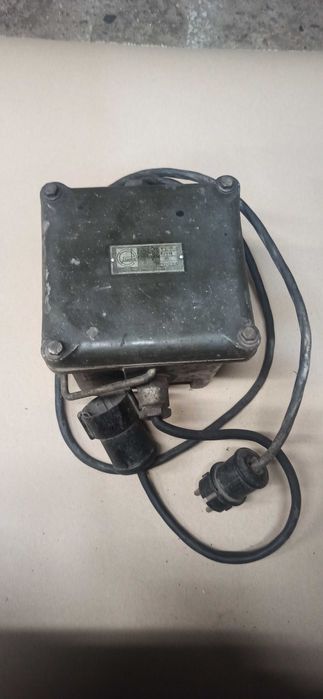 Transformator ochronny 110-220v/24v sprawny, wojskowy