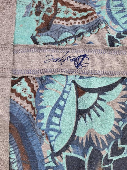 bluzka w kwiaty firmy Desigual