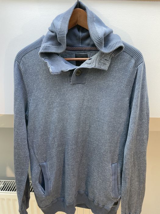 Sweter z kapturem S