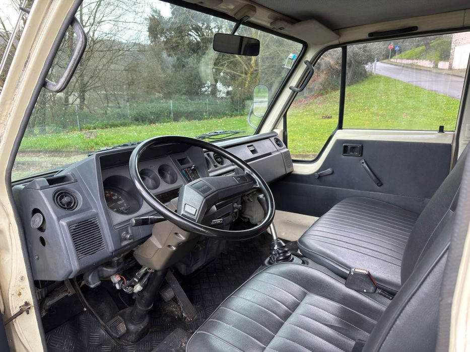 Toyota Dyna 150 Em Estado de Nova