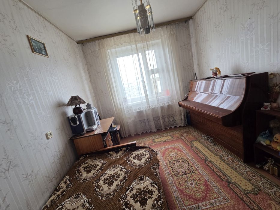 Продам 3к Архитектора Старова 4в