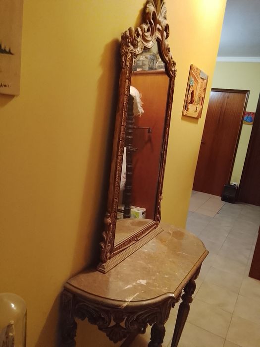 Credência em bom estado