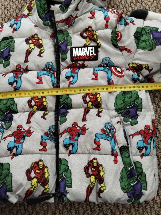 Продам куртку  Мarvel для хлопчика