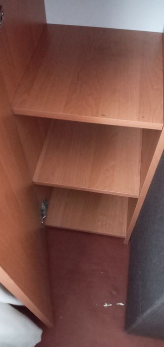 Компьютерный стол, с пеналом. Тумба прикроватная..