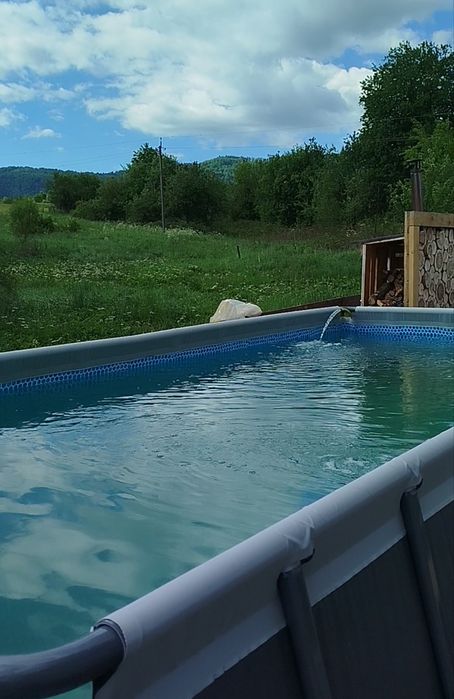 Відпочинок в карпатах, біля Сколе.  Оренда  котеджу. Чан. Будинок