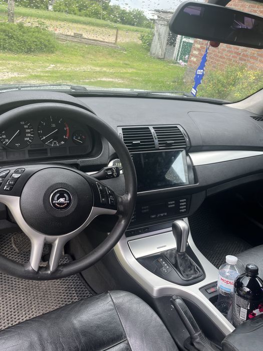 BMW X5 E53.