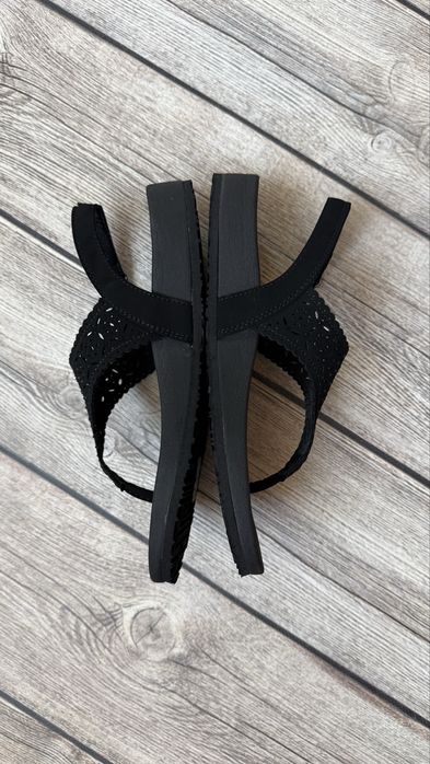 Босоніжки Skechers ArchFit 37p. 24см