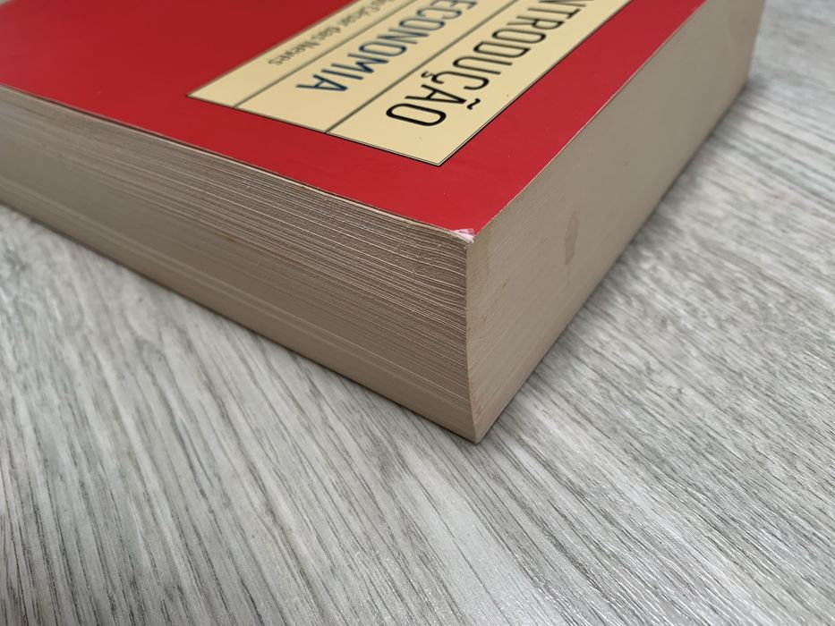 Introdução à Economia - José César das Neves