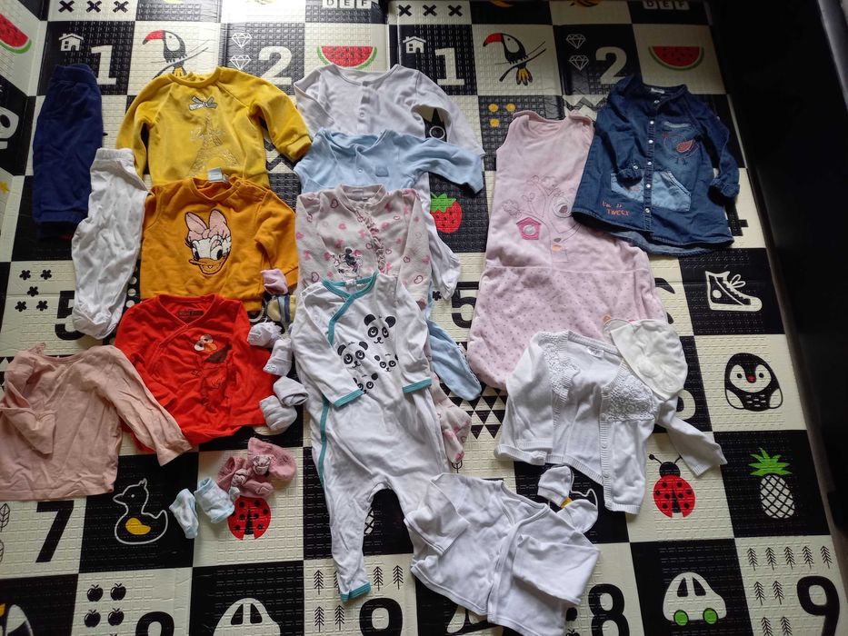 dla dziewczynki 6-9 mies, rozm 74., 20 sztuk ze śpiw. , w tym pajacyki