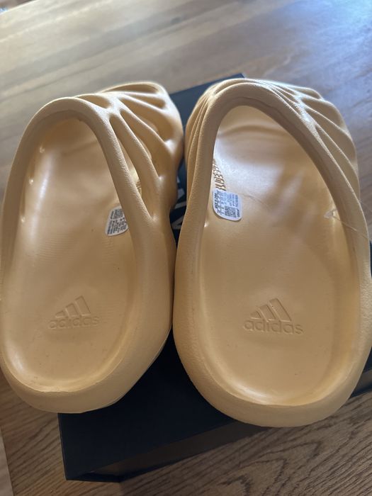 Klapki adidas roz.38