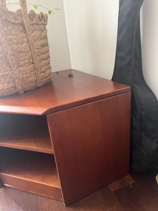 Movel de canto com arrumação