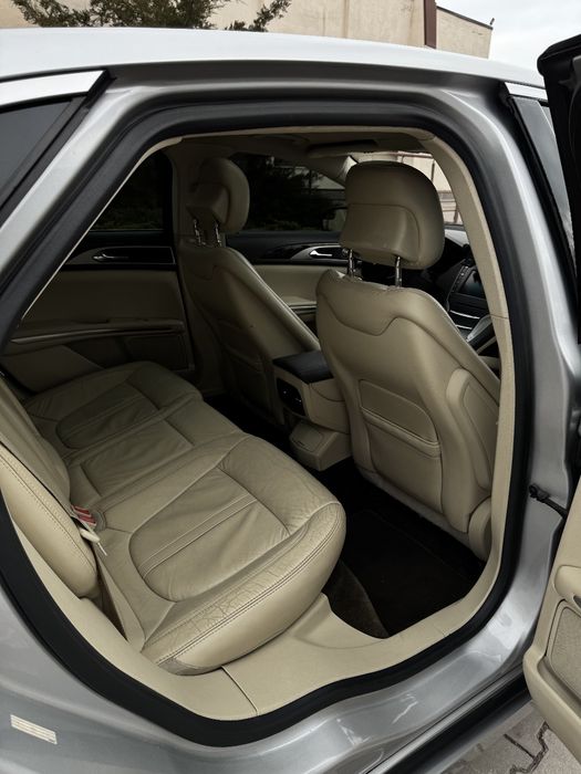 Продам авто Lincoln MKZ