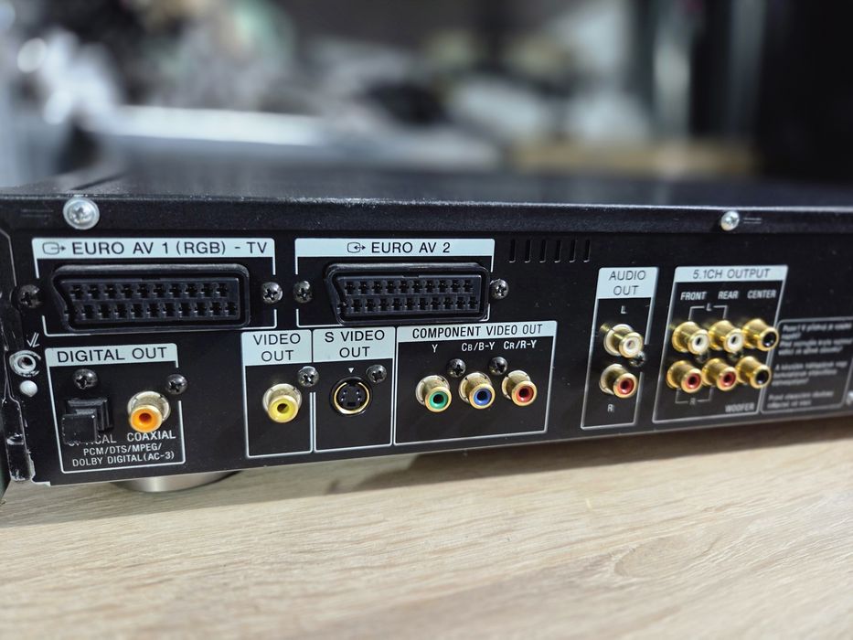 Sony DVP-S725D + Pilot   Uszkodzony