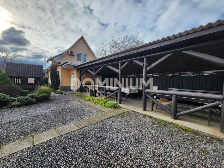 Продається готельний комплекс в м. Тячів