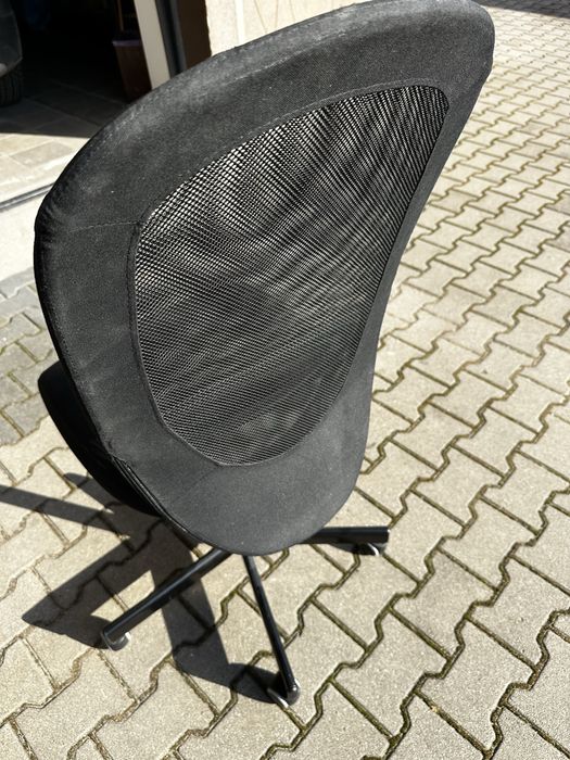 fotel biurowy marki IKEA, model FLINTAN