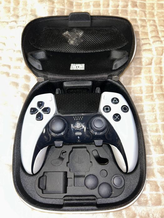 Dualsense Edge ps5/ Dualsense ps4 ( StarWars) (limited edition)