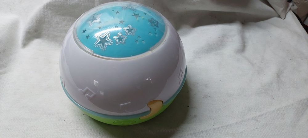 Candeiro , com música  e luz para criança