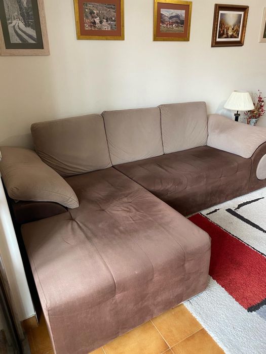Sofá com chaise longue