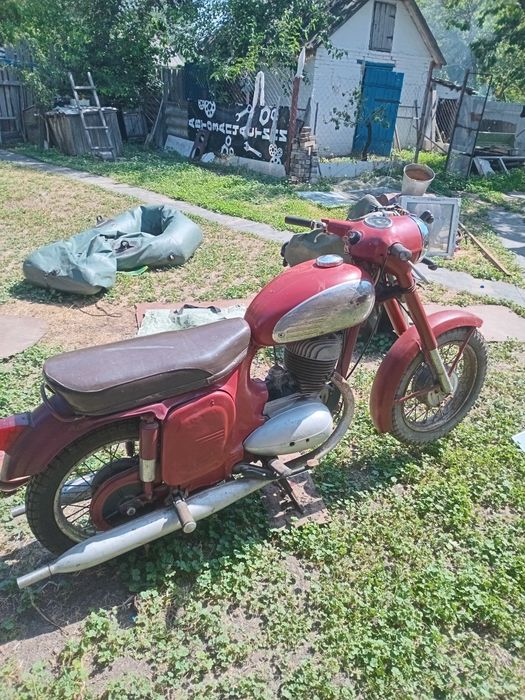Продам мотоцикл ява старушка