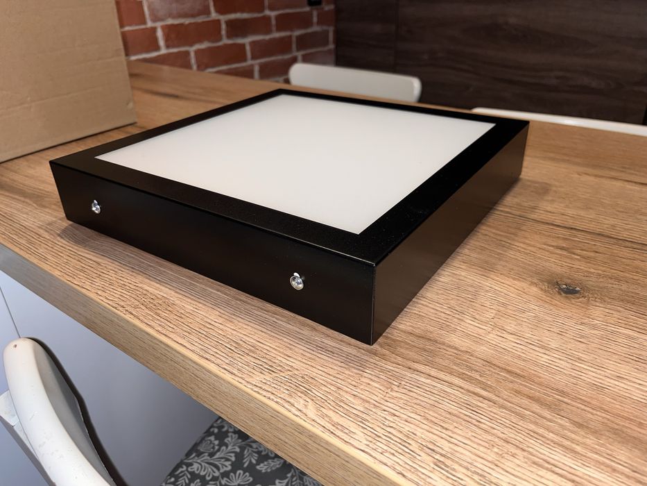 Plafon LED PXF Lighting Finestra LED – nowy, czarny, natynkowy