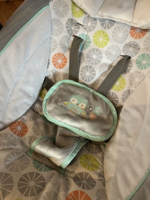 Przenośna huśtawka bujaczek Ingenuity