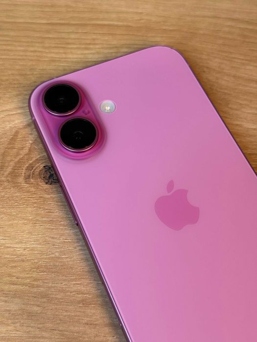 Telefon Apple iPhone 16 128 GB bat: 91% + GW 12 msc