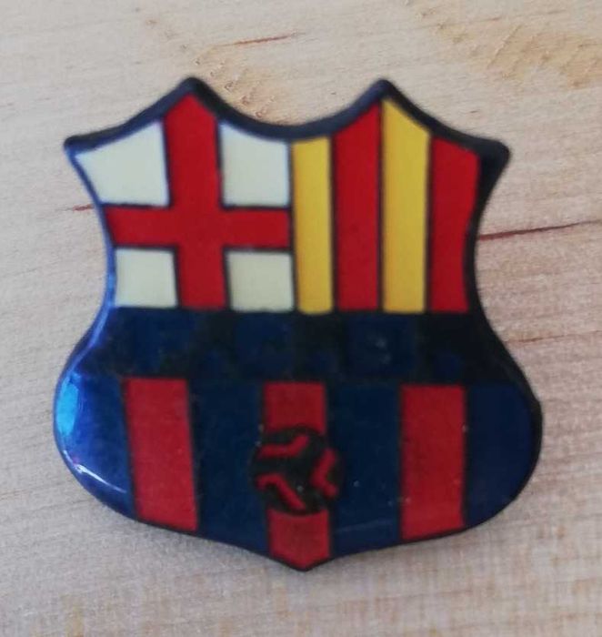 Vendo Pin's clássicos e raros