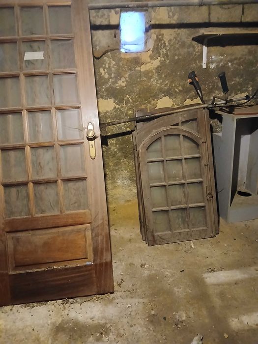 Portadas e janelas madeira + cilindro 80l