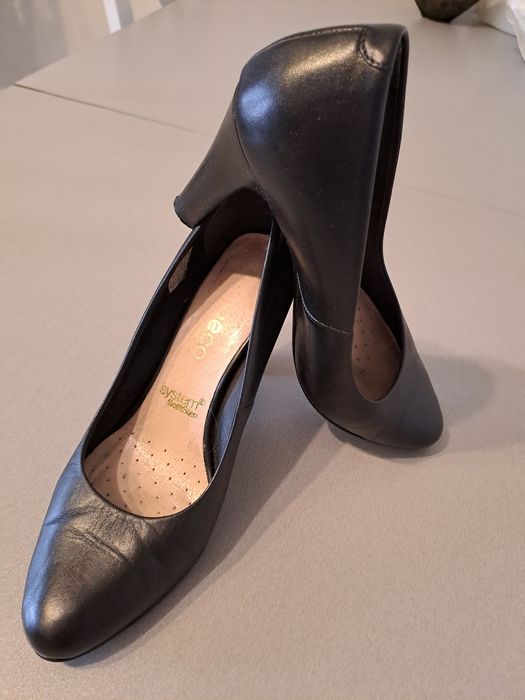 Czułenka czarne klasyczne