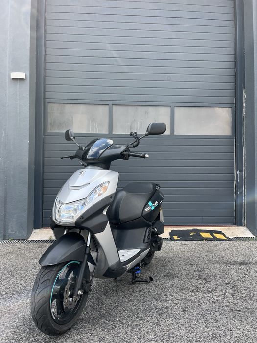 Scooter peugeot kisbee 50cc 4t