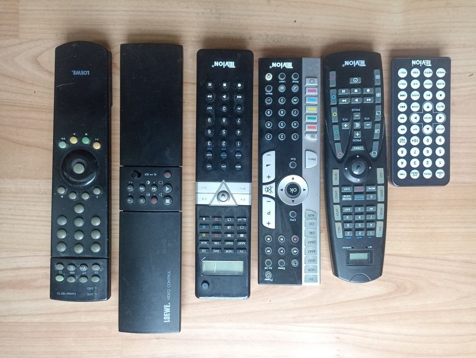 Pilot Sony Panasonic Samsung Pioneer Denon Loeve JVC Epson Philips