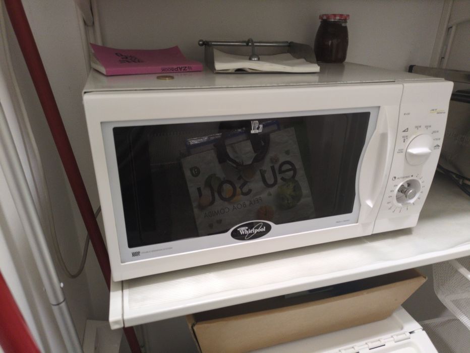 Micro-ondas whirlpool 900w