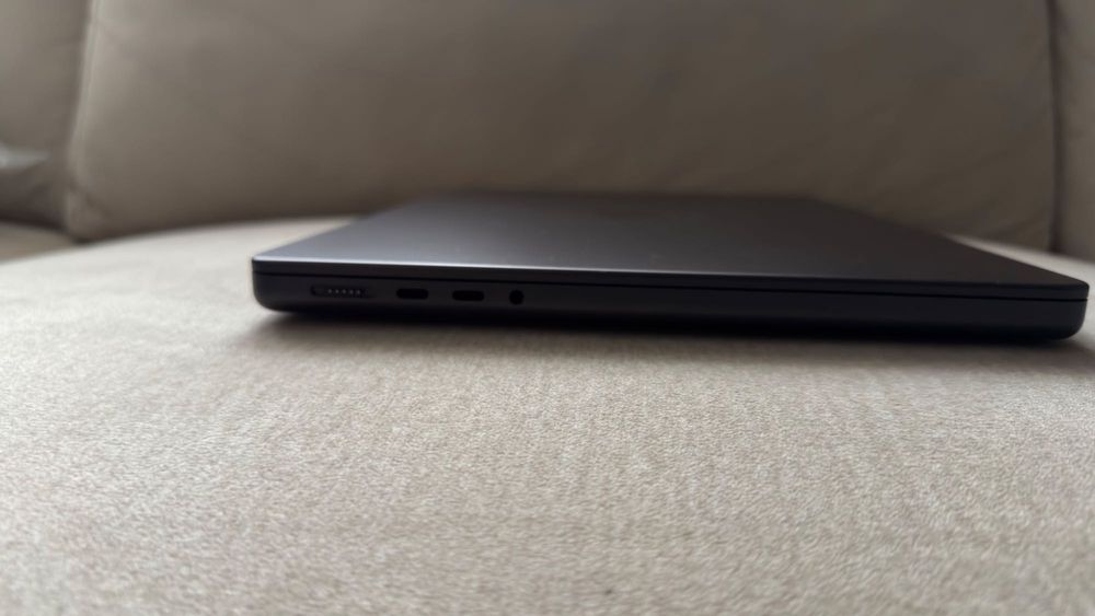 Sprzedam MacBook Pro M4 Pro