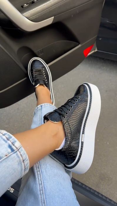 Стильні шкіряні кеди