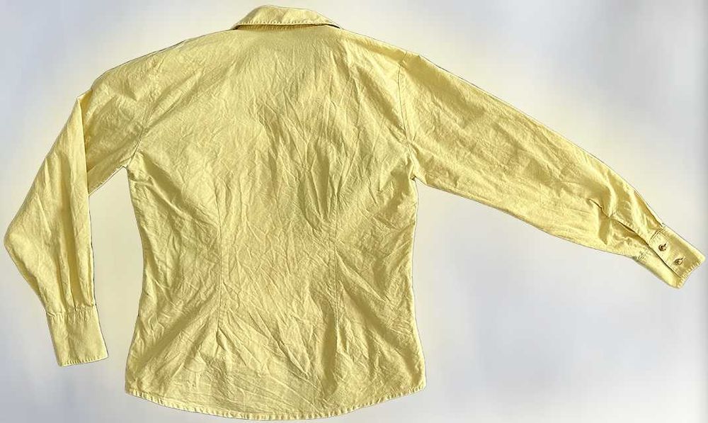 Blusa de Senhora Amarelo, como Nova
