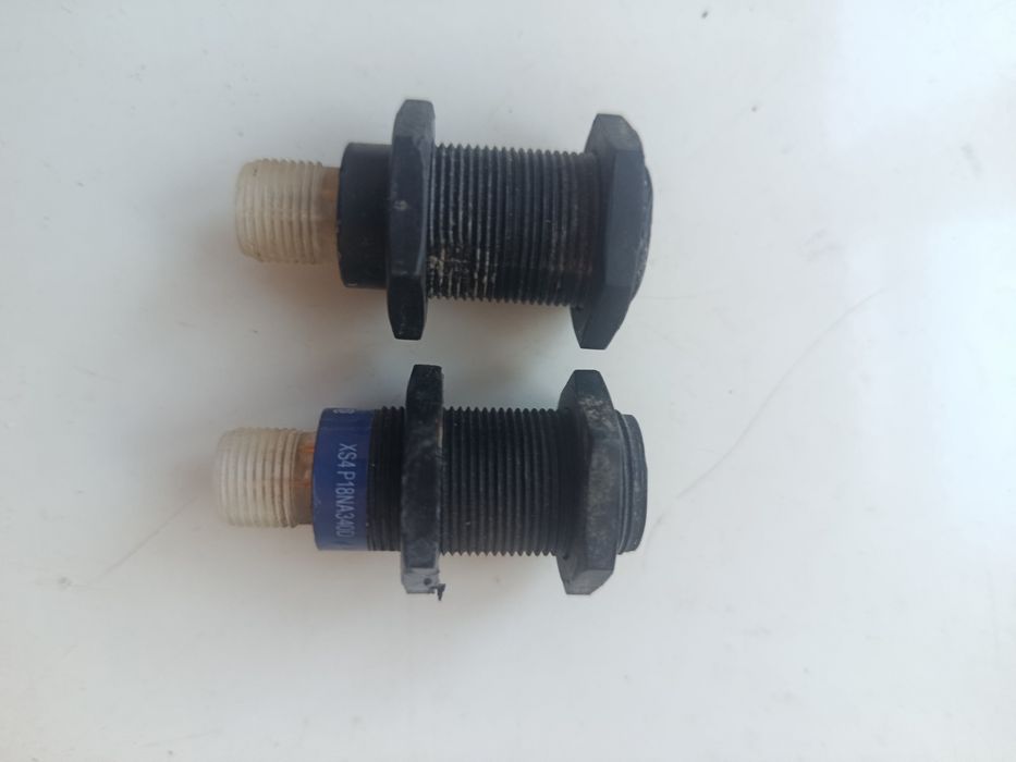 Індуктивний датчик Schneider XS4P18NA340D