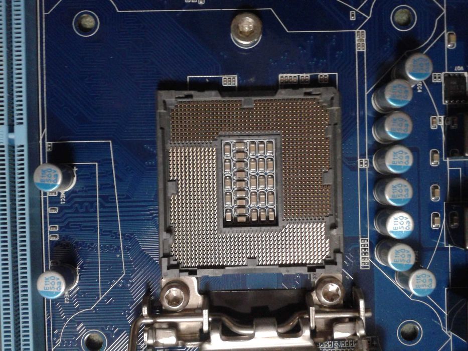 Материнська плата Gigabyte GA-P67X-UD3-B3 s1155