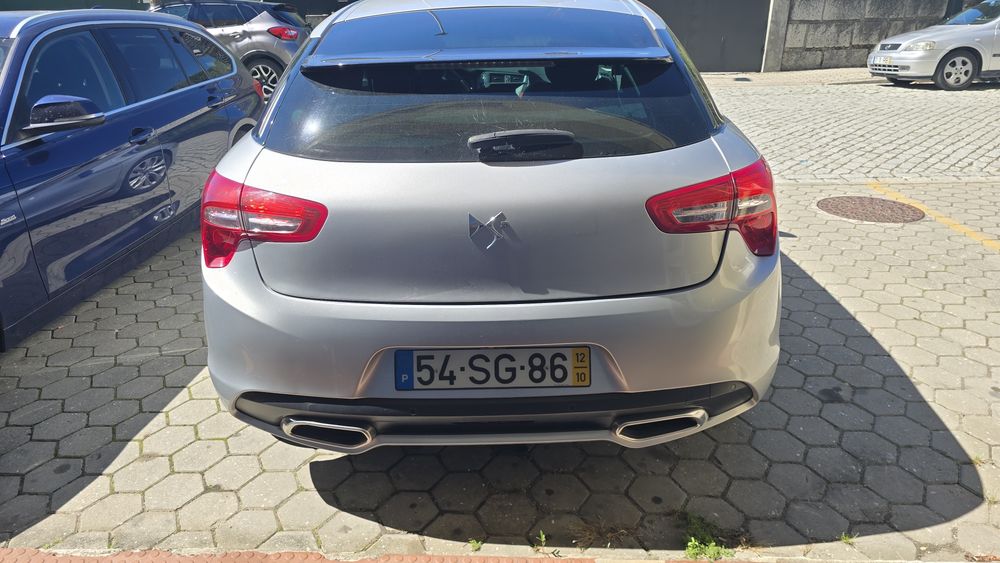 Citroën DS5 2.0 HDi Hybrid4 Executive (200cv) – 2012  Impecável, em Vila Pouca de Aguiar — photo 3