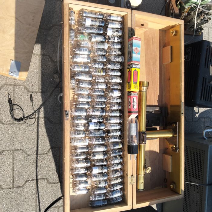 Lampy elektronowe  wzmacniaczy lampowych  radio urządzeń żarówki