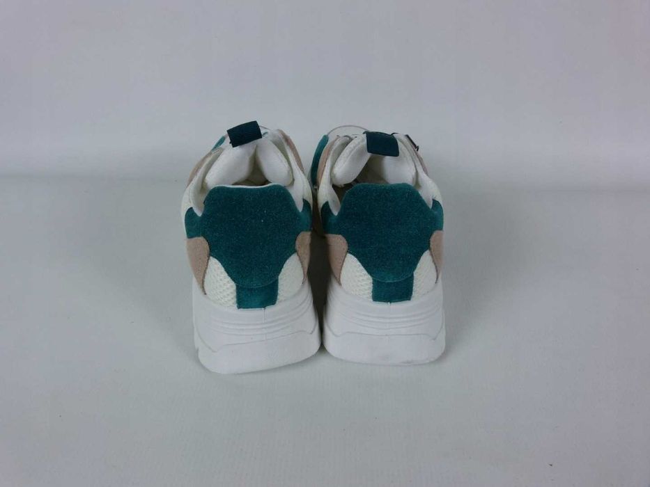 Bianco sportowe sneakersy skóra tkanina z metką 40 25,5 cm