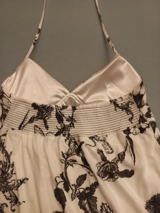 Vestido comprido em malha fina e forrado