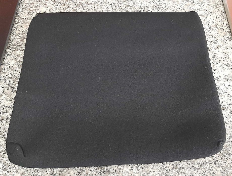 Bolsa neoprene cinza-escuro para portátil