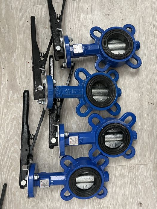 Задвижки для системи опалення , затвори поворотні дискові