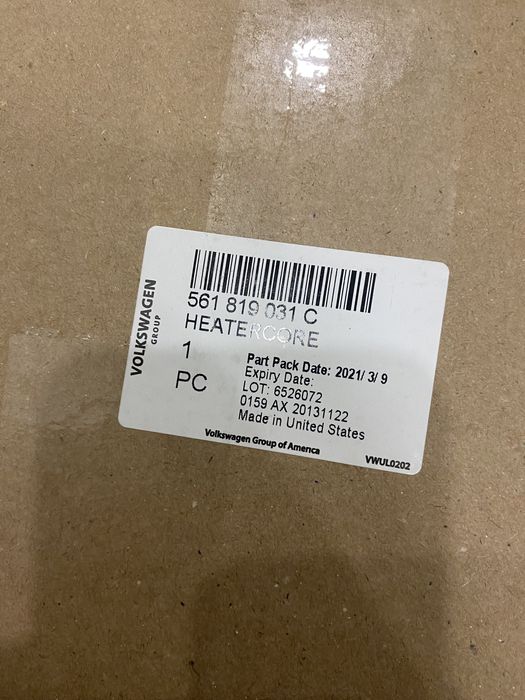 Новий! Радіатор пічки (печки) оригінал 561819031 С (А/В) Passat USA